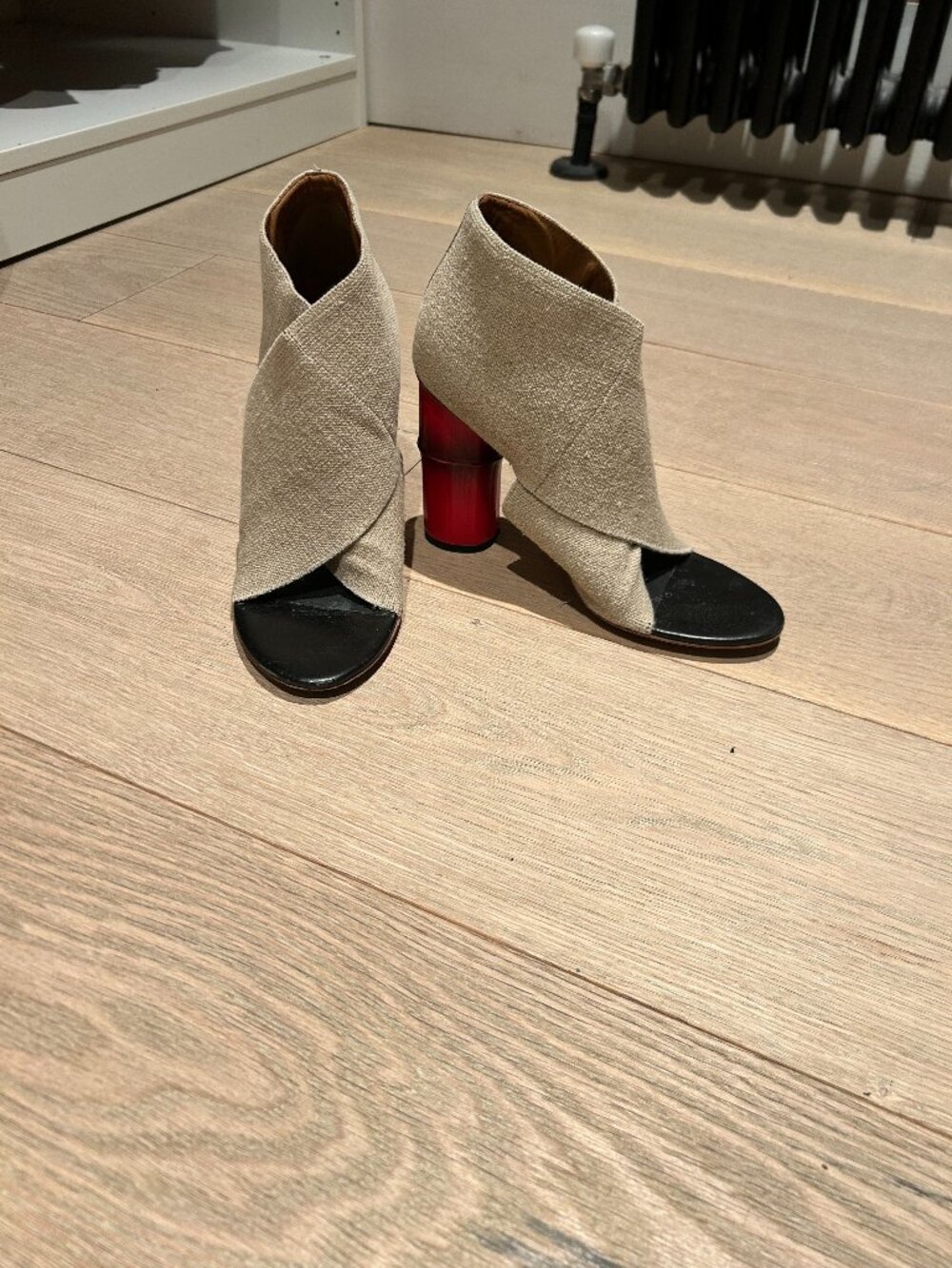 Acne Studios Linen Wrap Heeled Sandals / Booties Size 39 – Red Lucite Heel